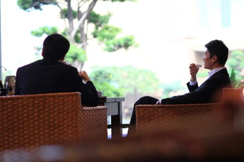 職場上，可以把上司當朋友嗎？